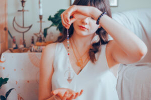 30代会社員の女性へ贈る、自信を取り戻し理想の恋愛・結婚を引き寄せる7つのステップ